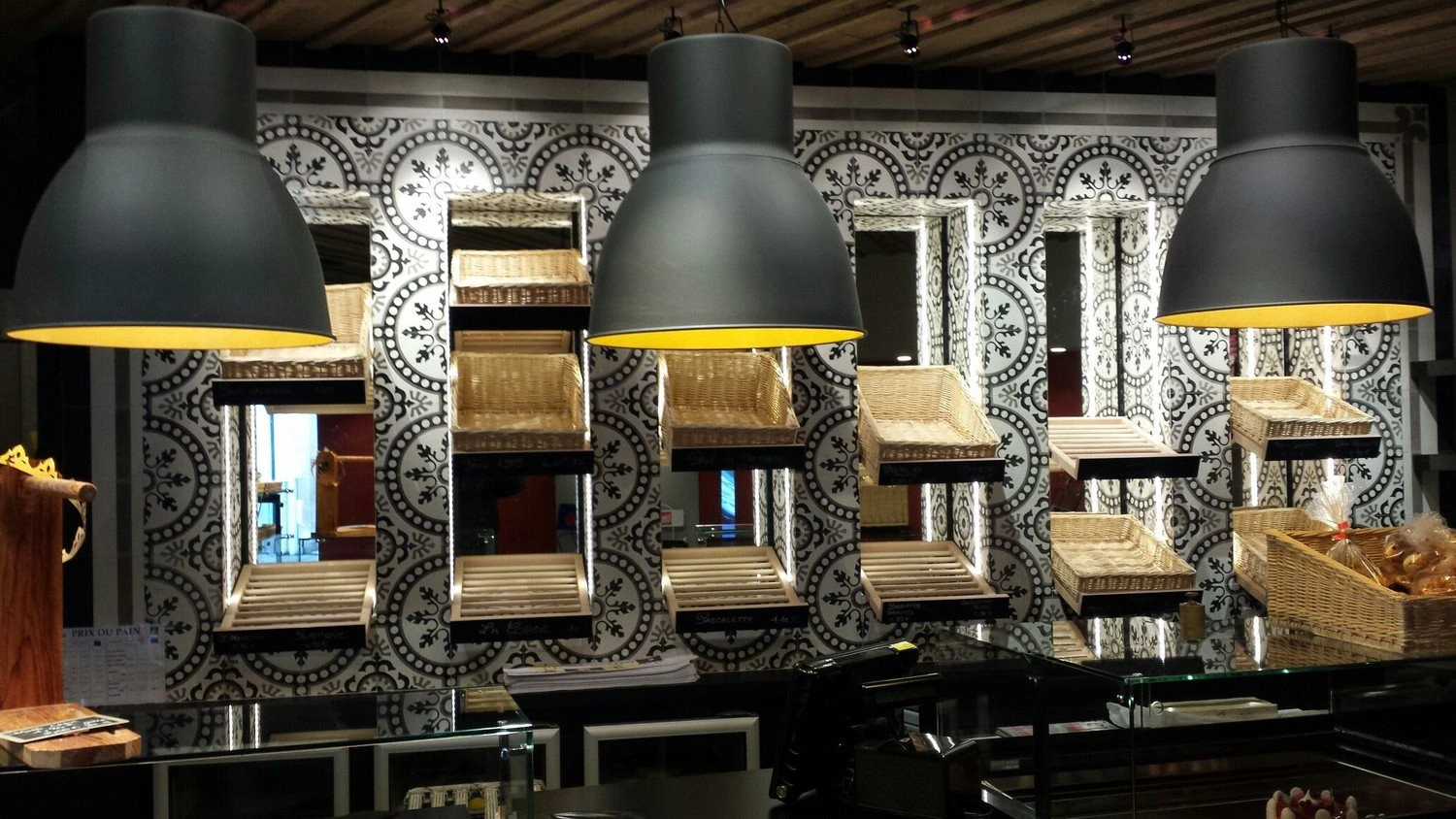 Carreau De Ciment Décor Rosace Noire 20x20 Cm Ref7620-1 - 0.48m² – Image 2