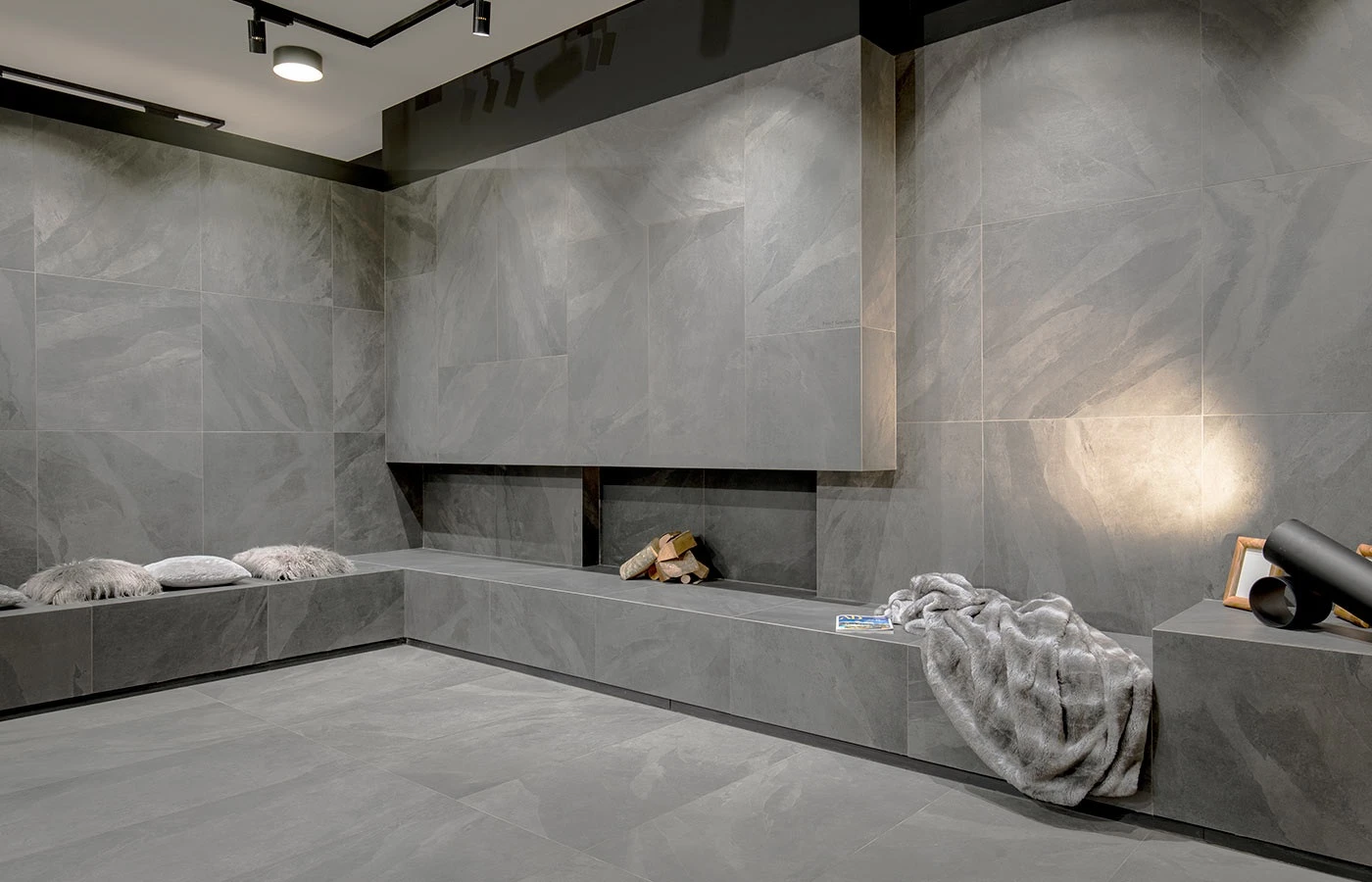 Carrelage Exterieur Anti Dérapant BLUDDE SILK GREY 2 CM - R11 - 60X120 - 0,72 M² – Image 2