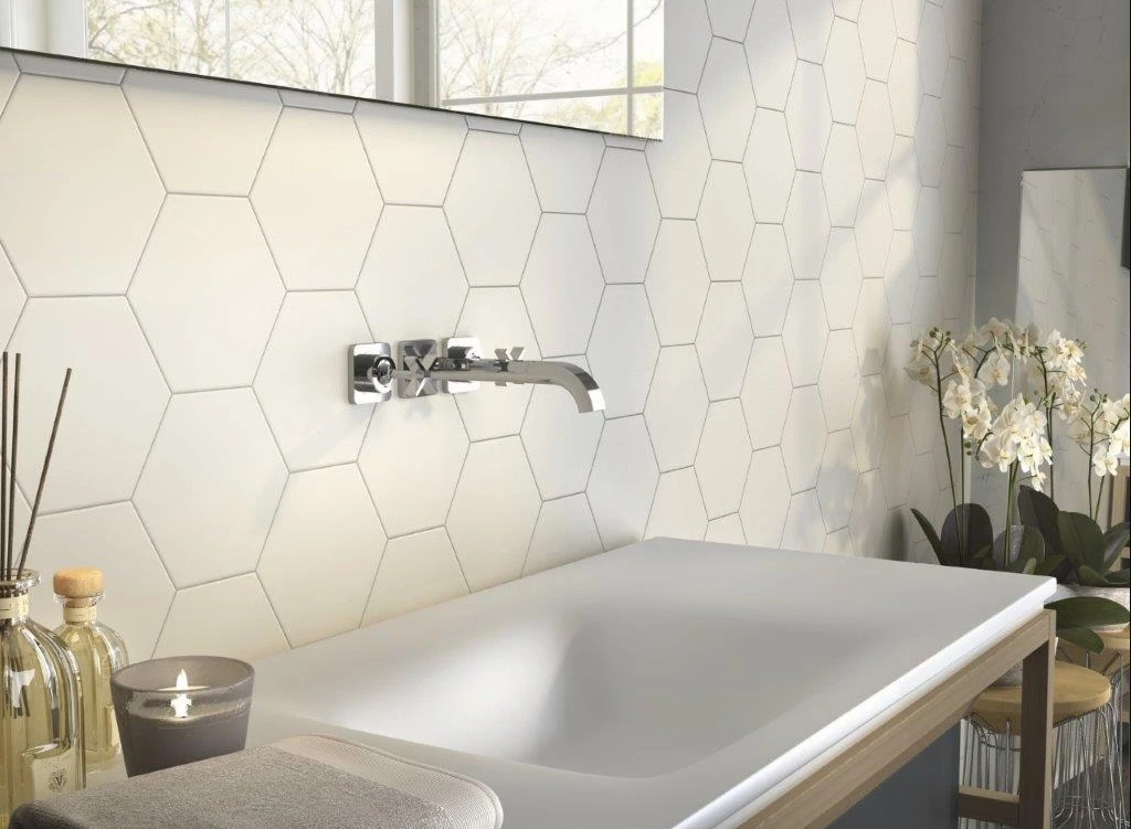 Carrelage Hexagonal Blanc Mate INTUITION WHITE NAT - 25x30 Cm - R10 - 0.935m² – Image 3